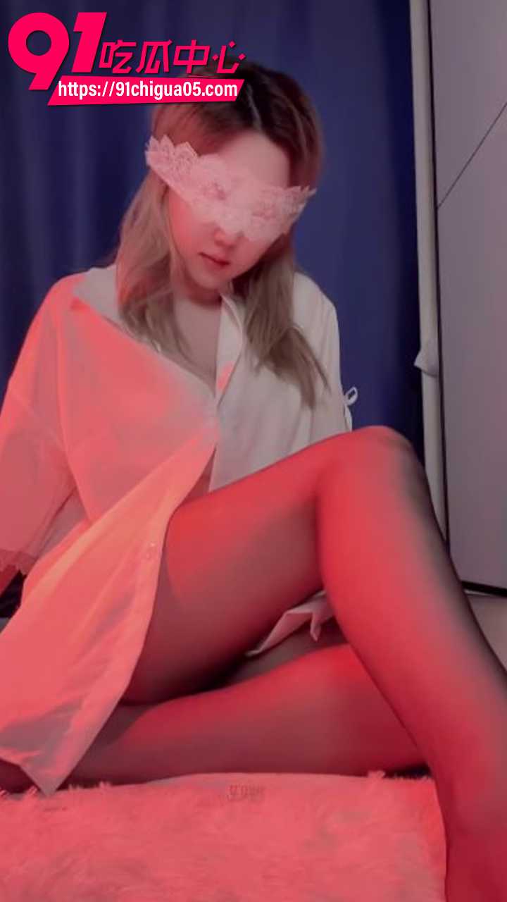 快手百万网红小表妹吖大尺度自慰5