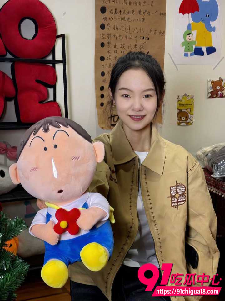 老婆带孩子出轨当场被老公逮个正着1