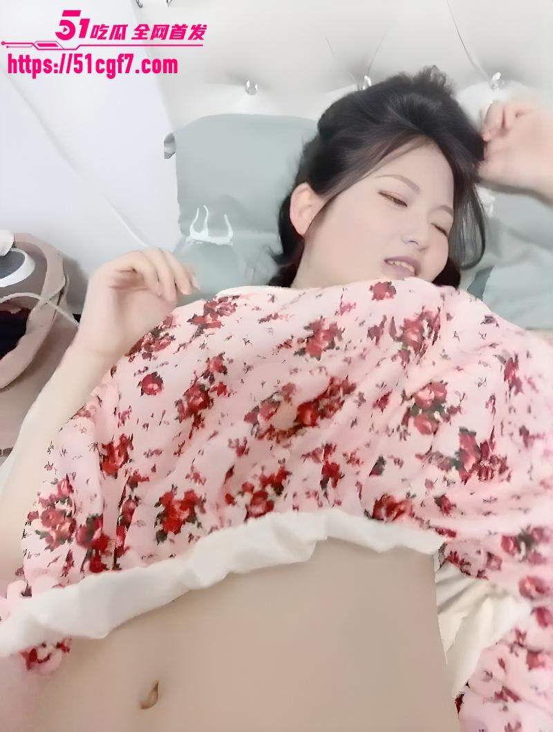 约炮大神 上海第一深情 约啪99年软萌嫩妹4 约炮大神 上海第一深情 约啪99年软萌嫩妹4