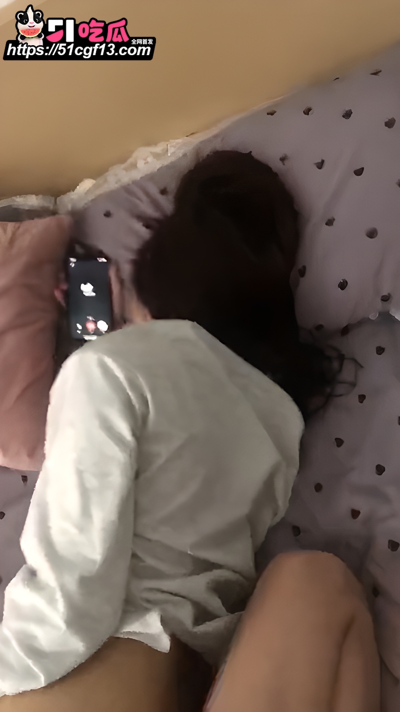 每日大赛之【边打电话边做爱大赛】第四期 欢迎各大网友来评审投稿