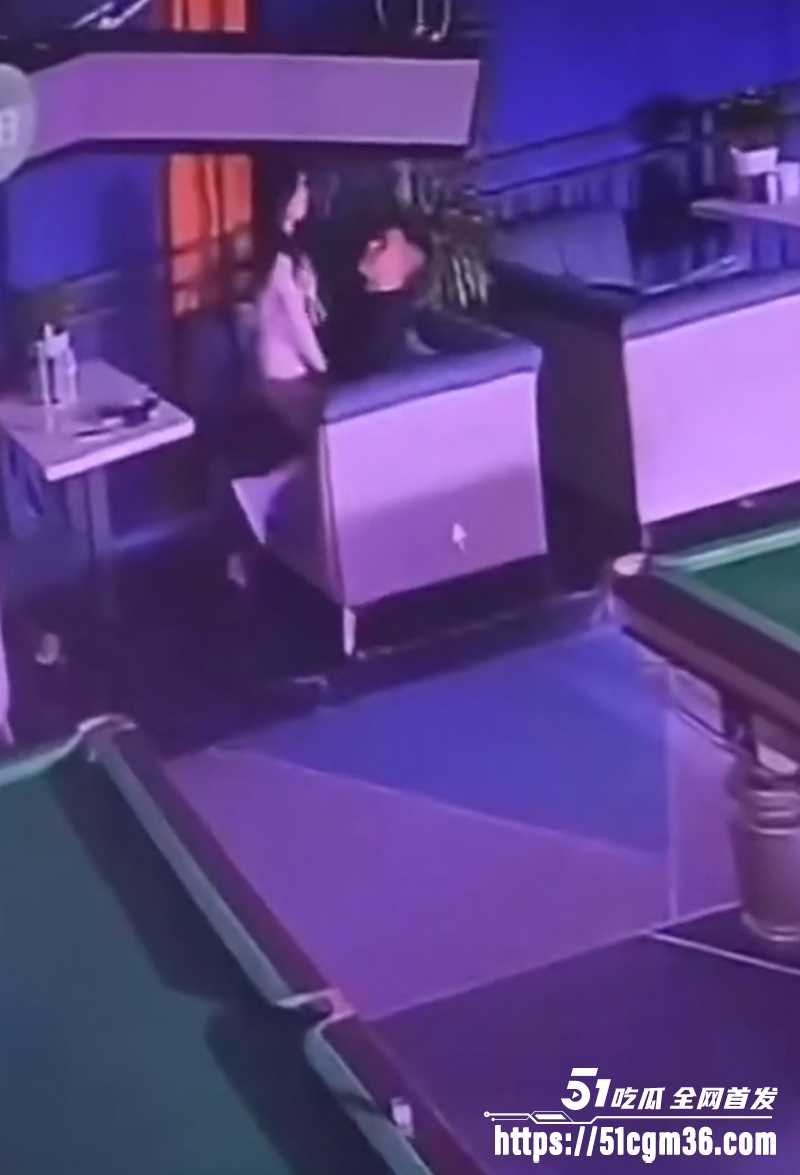 台球厅激情性爱 5 拷贝