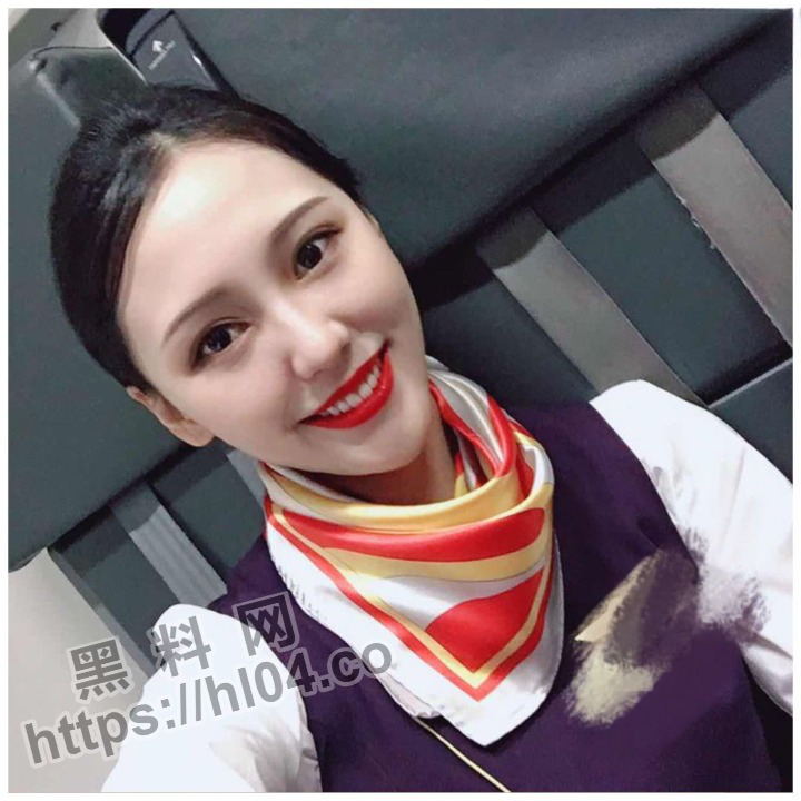 海南航空空姐『何婷雯』被爆被土豪包养！光手上劳力士都价值30W！真实空姐泄密！