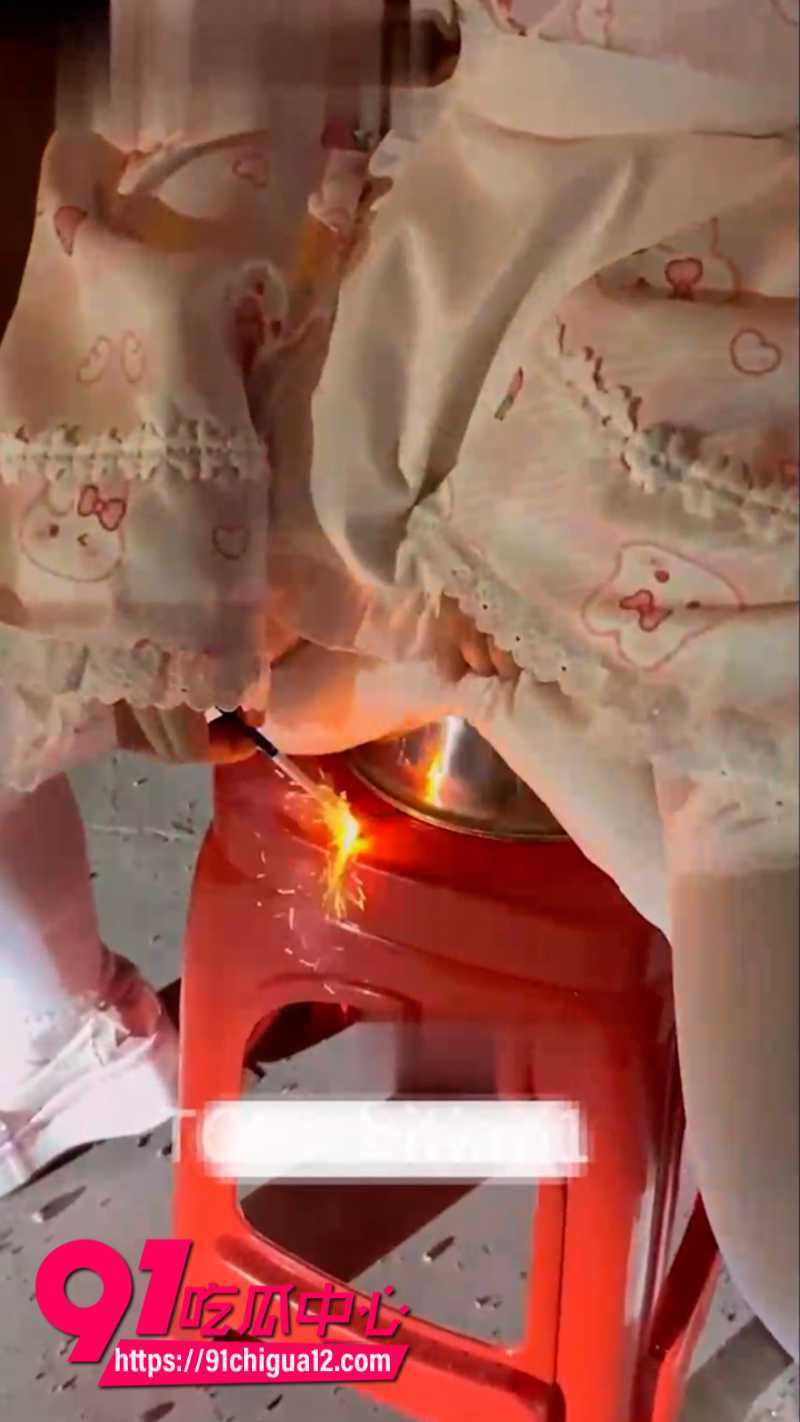 微胖洛丽塔少女被大叔爆操玩弄17