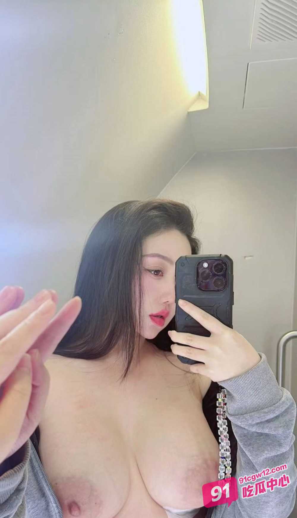 抖音14万粉巨乳网红萌萌叫小胖儿流出不雅照视频 据说有钱就能约哦！ 配图7