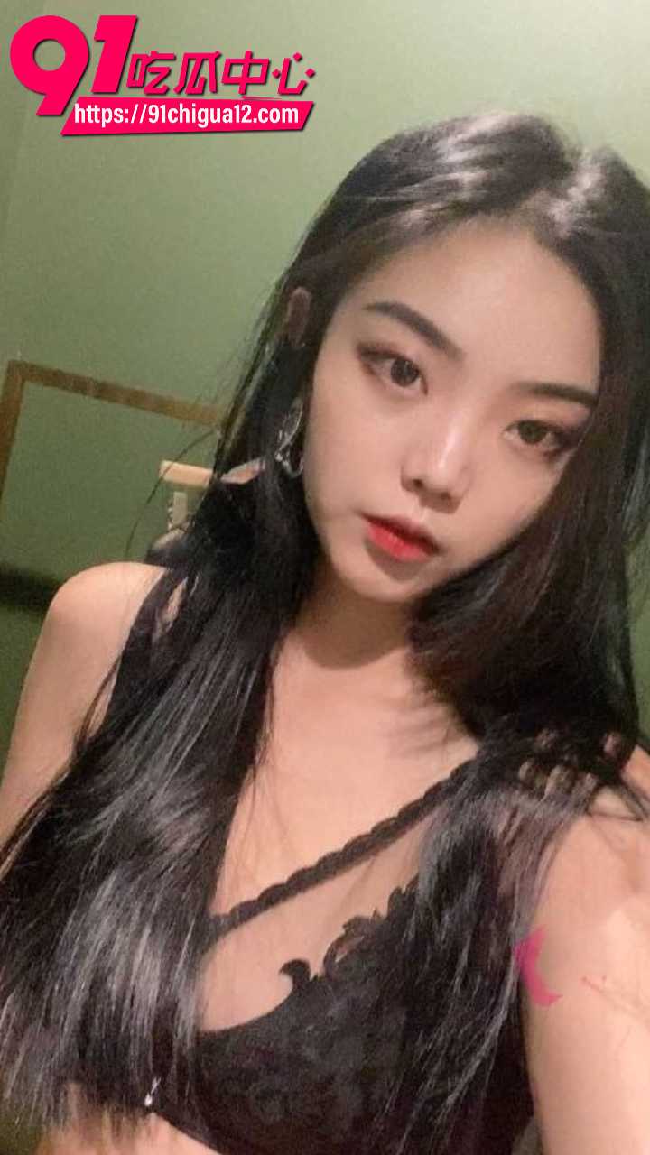 新疆独山子C奶闷骚孙佳佳偷情开房2