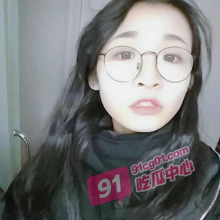 天上飞机最快 地下眼镜最骚～盐城师范学院眼镜妹张婷婷颜射一脸 “我太空虚了”