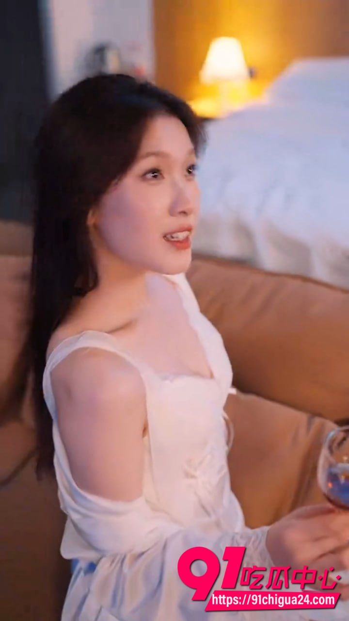 擦边短剧 诱爱成瘾7