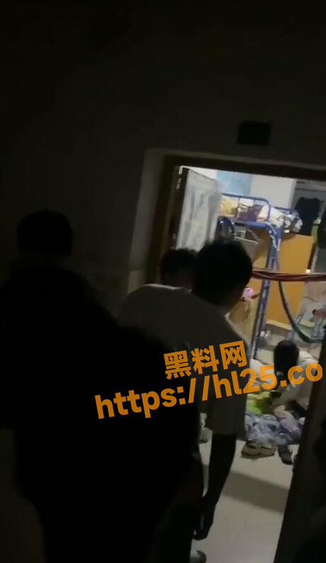 江西科技学院 两女生参与同学聚会 被灌醉后带回寝室6人轮奸 现场视频曝光