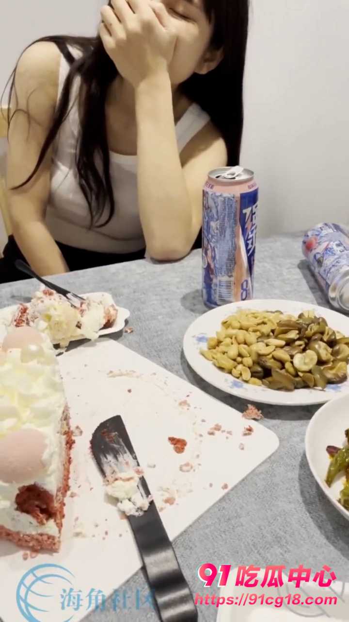 灌醉御姐女房东～在她的婚房里无套内射 全程录脸直拍！
