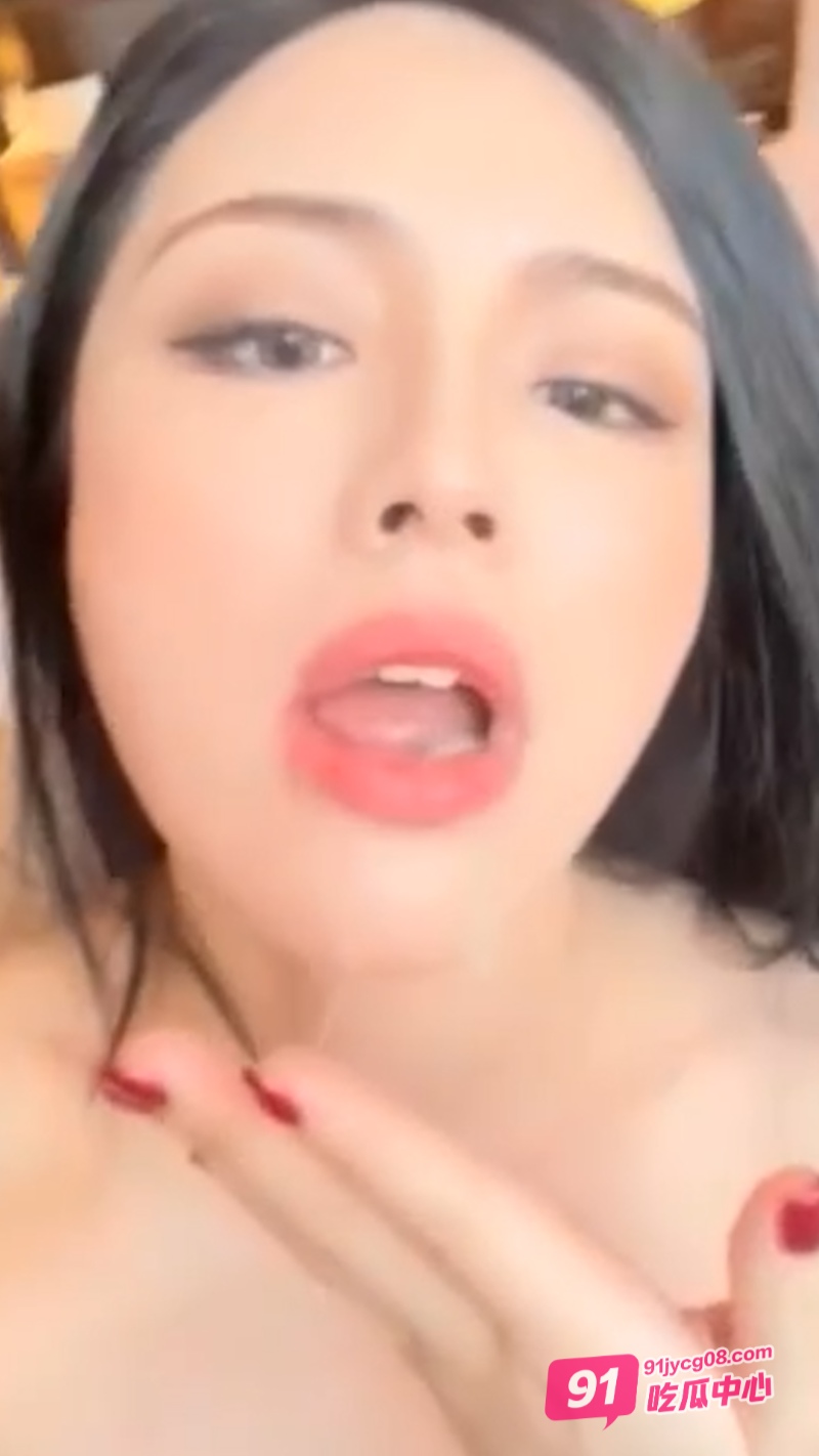 石家庄陈岚欣风韵犹存的御姐娴熟口交技巧和深情眼神让人陶醉！ 配图3