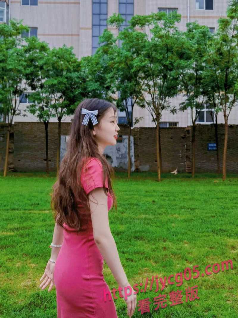 反差女神李妹妹流出实录！讲台端庄女教师私下媚态百出 配图4