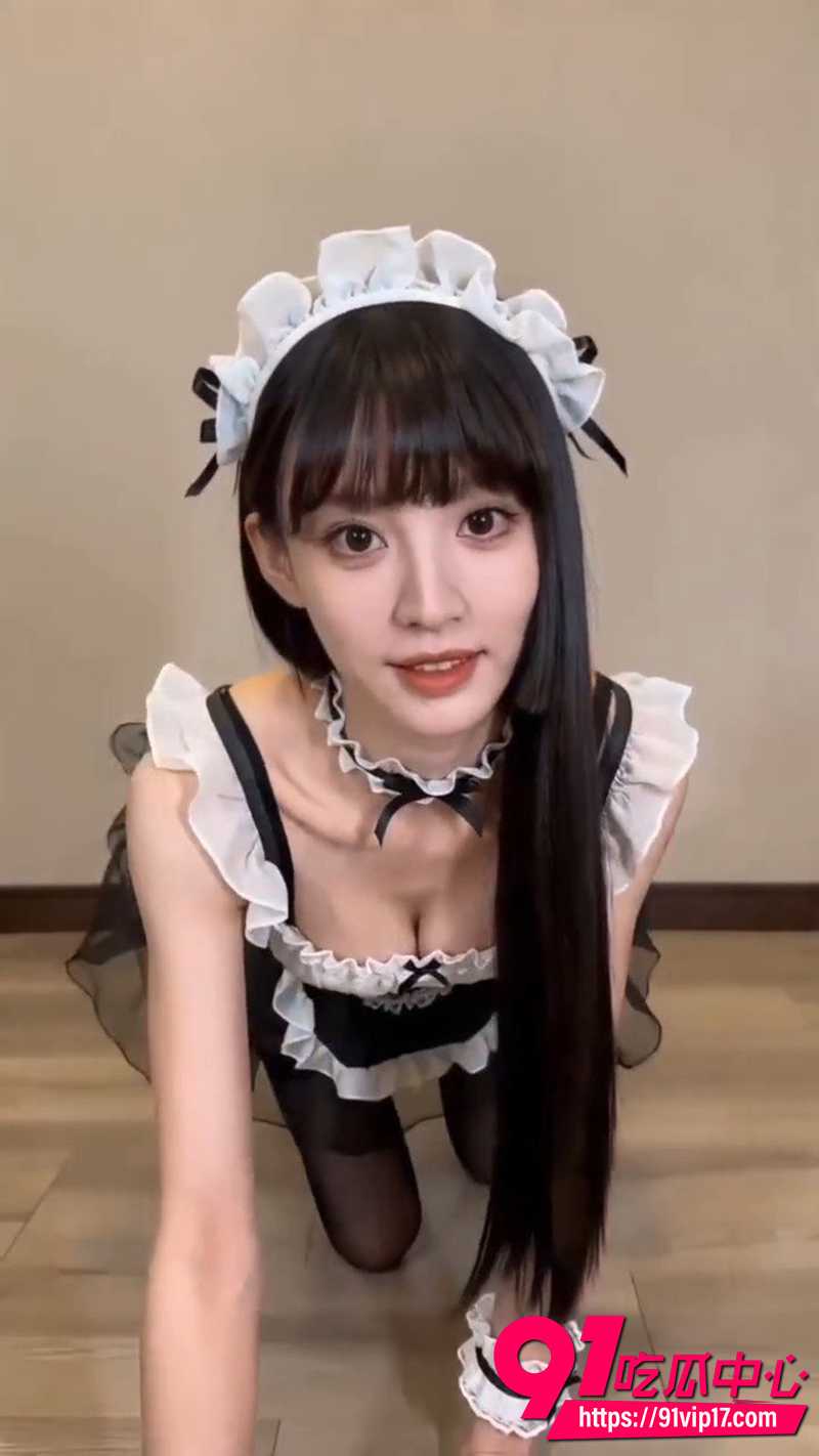 AI魔改田曦薇 黑长直巨乳细腰肥臀跪姿扭动裸舞 制服诱惑反差拉满！