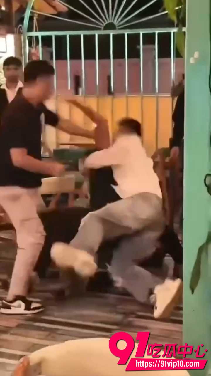 网红马来西亚被打2 网红马来西亚被打2