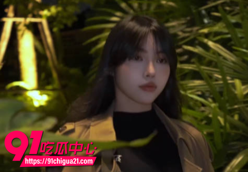 亚洲女网黄miuzxc在性爱约会网站上勾引陌生人约炮2 亚洲女网黄miuzxc在性爱约会网站上勾引陌生人约炮2