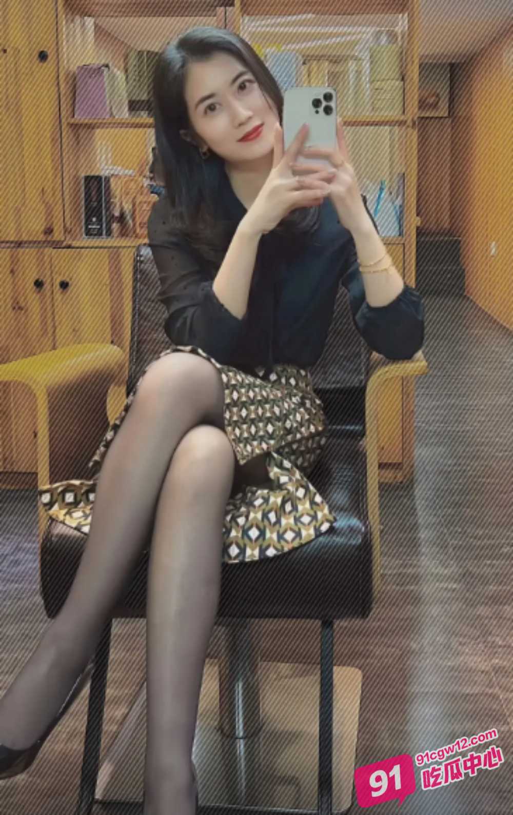 熟女偷情露脸合集 正爽时接电话 一个比一个骚 对白清晰刺激!