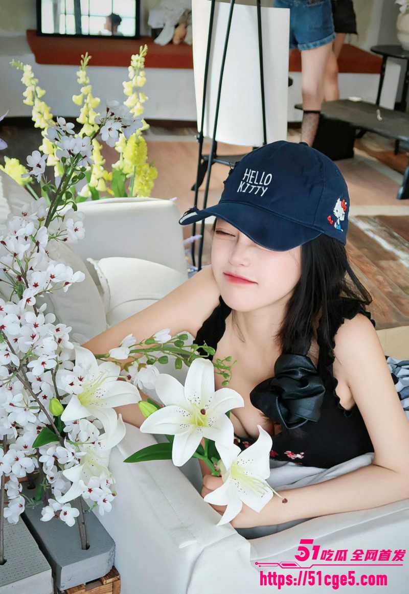 司晓迪曝光鹿晗关晓彤恋爱期间多次约炮06