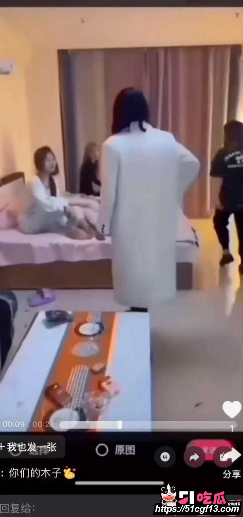 快手精神小妹木子姥姥早期打架视频010