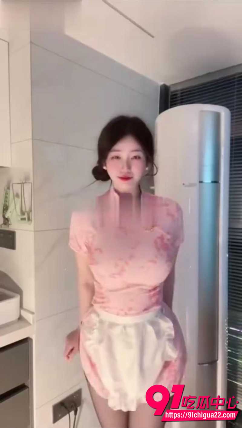 抖音巨乳网红任亦菲 2 抖音巨乳网红任亦菲 2