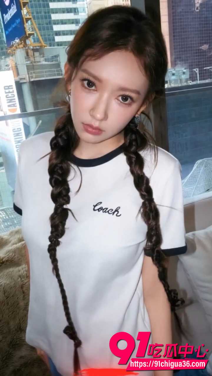 PMV淫荡解说程潇3