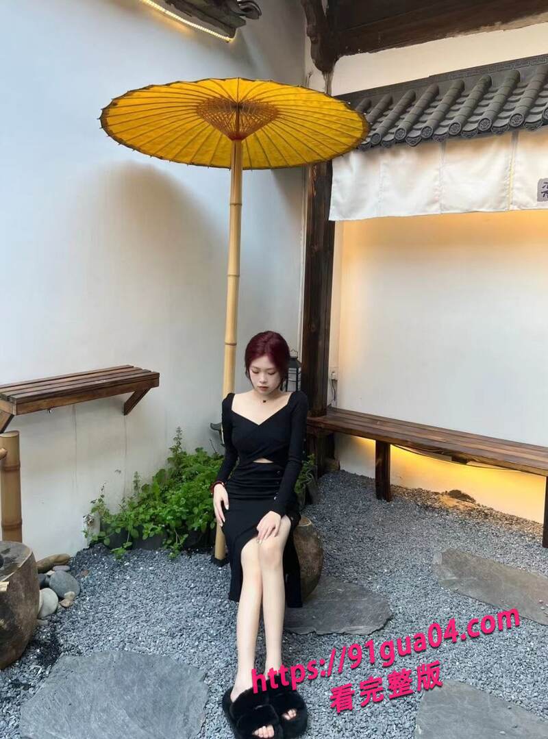 婚房与女儿偷情04