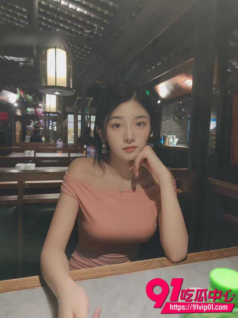 上海师范大学校花秦x倪 被调教自慰不雅视频曝光 淫荡本性暴露无遗!
