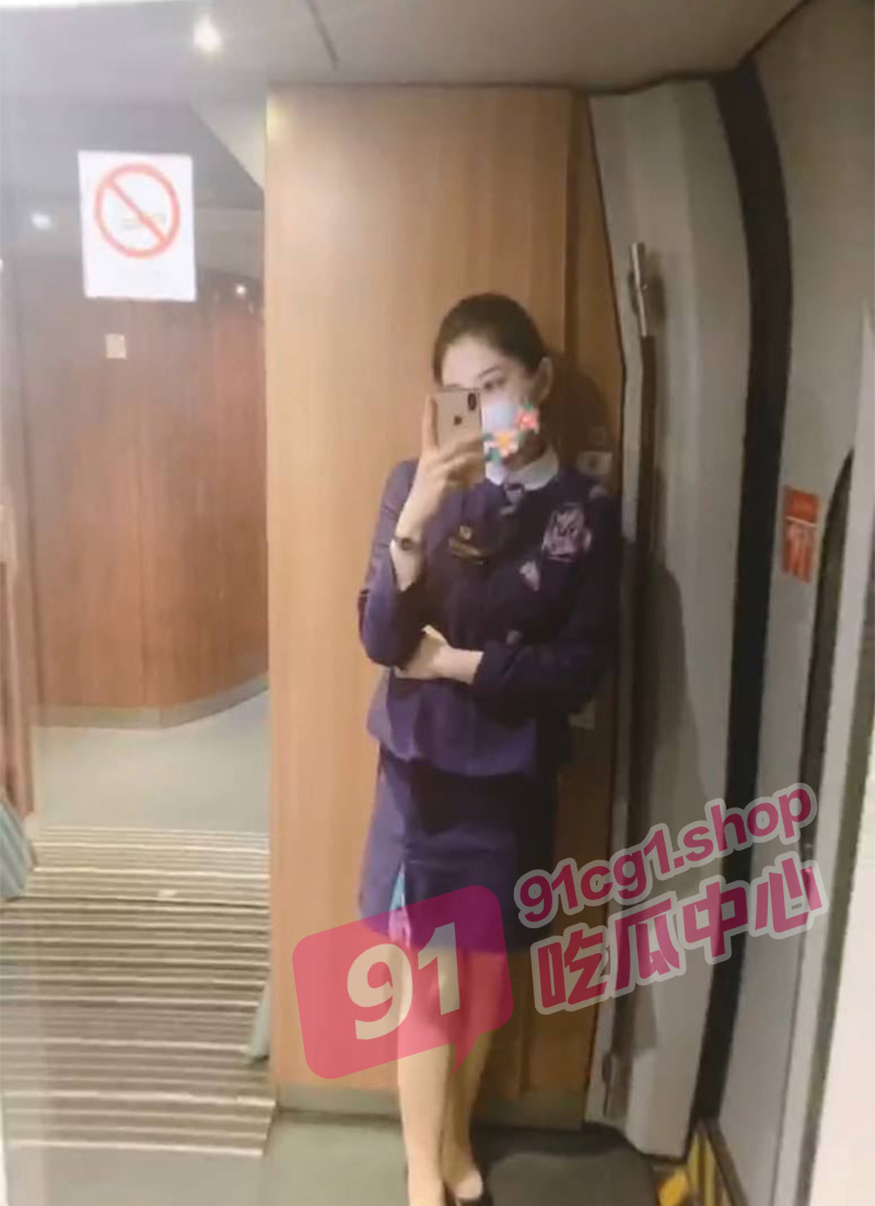 制服诱惑-高铁乘务员主动上门求操 这能惯着她?