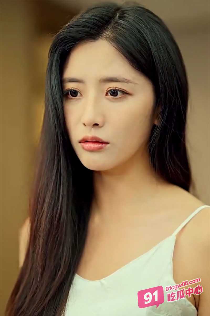 每日短剧《无声之色》~年轻女艺术家与粉丝的擦边日常 居然这么炸? 配图2