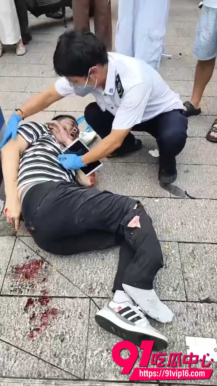 温州出租车超速撞人9