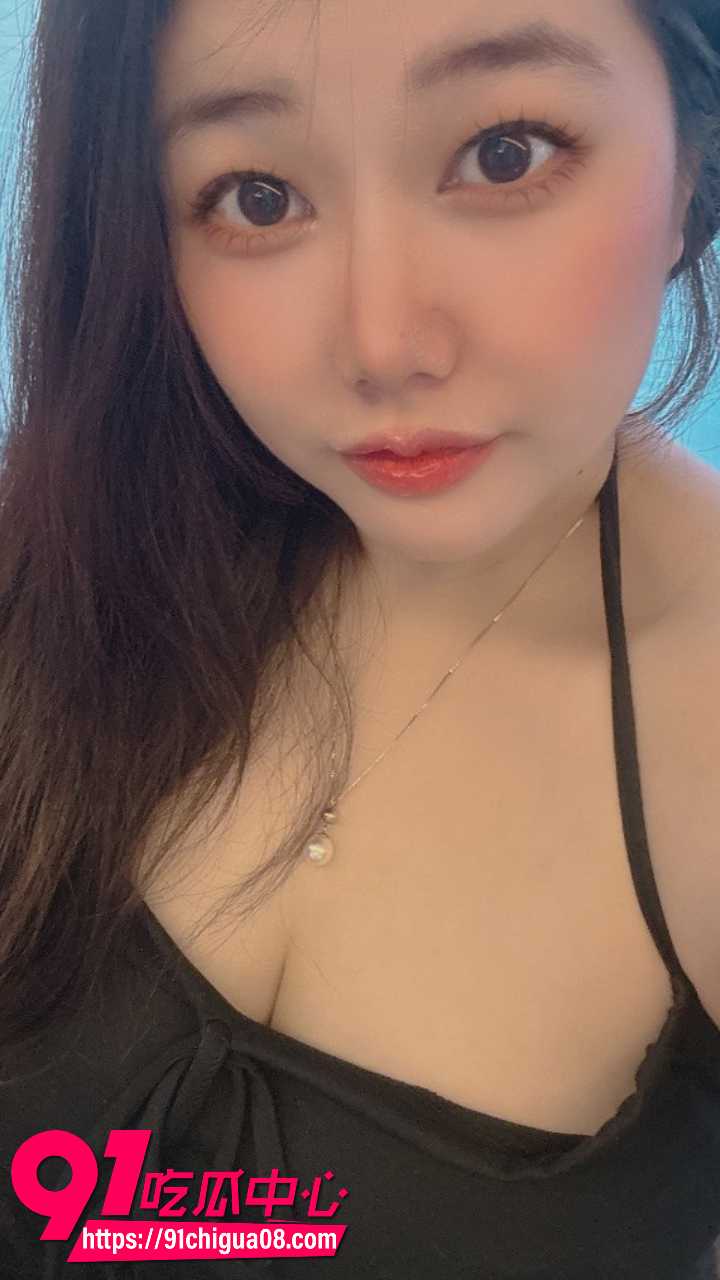 江门38E爆乳人妻区淑欣约炮调教曝光3