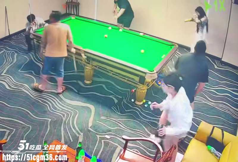 台球厅脱裤露出视频曝光 6 拷贝