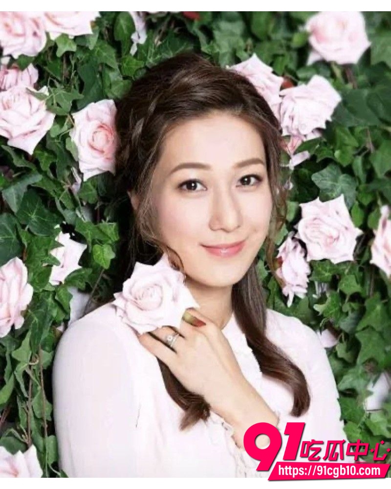 TVB花旦钟嘉欣 14