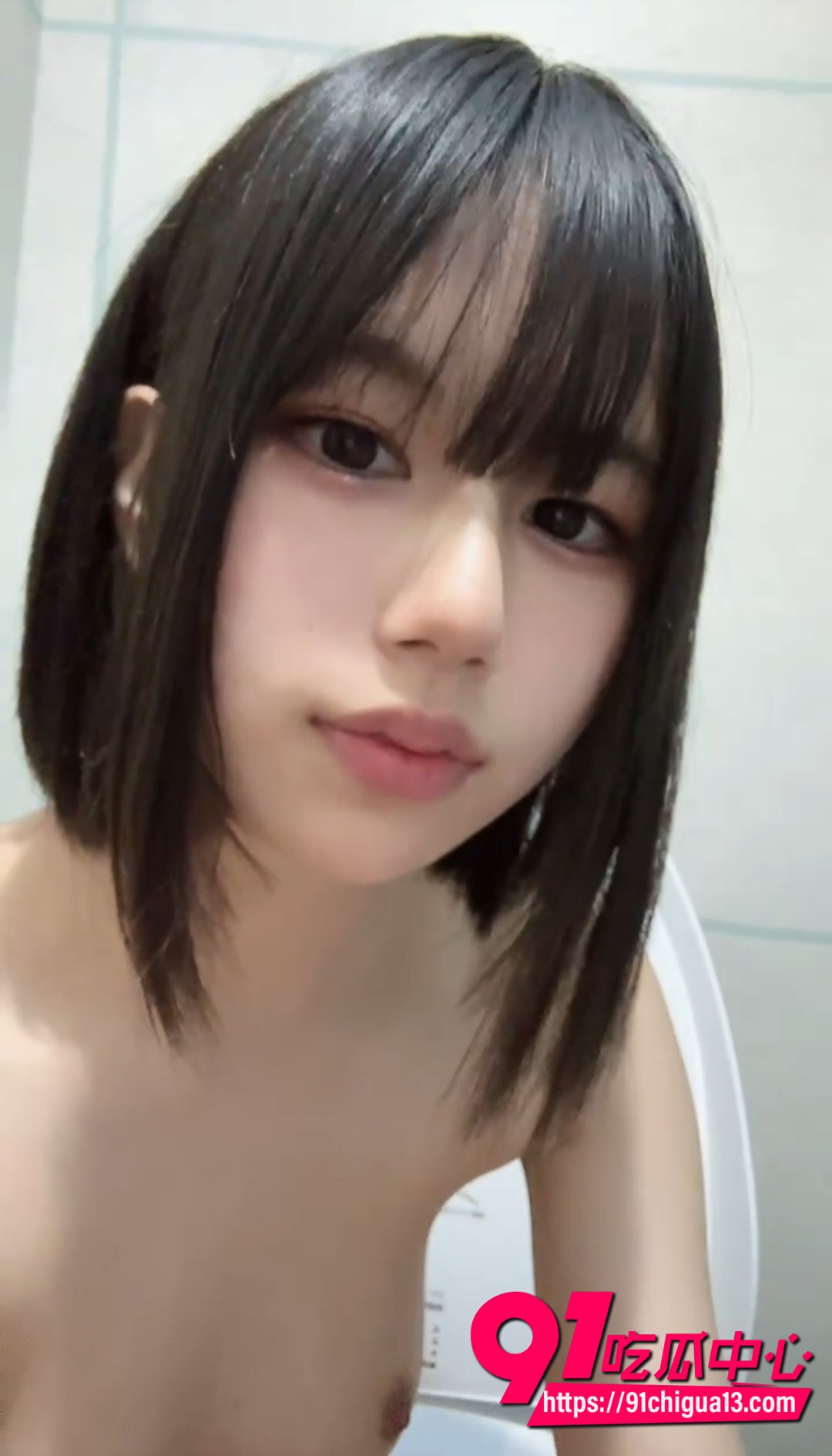 眼镜娘自慰喷水视频3 眼镜娘自慰喷水视频3