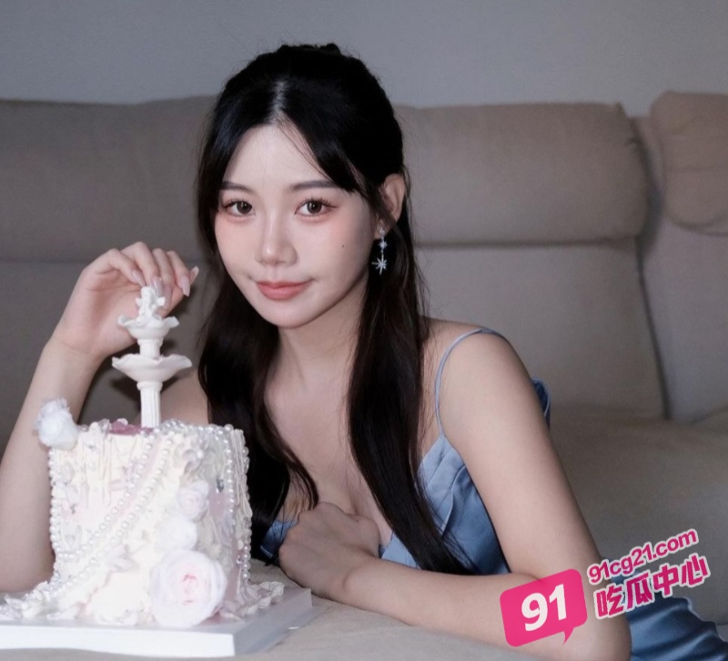 IG网红llinnn914 光鲜亮丽的生活背后 也是一条渴望鸡巴的骚货！ 配图6