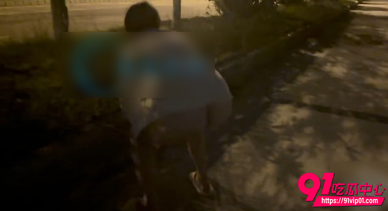 海角大神妈妈的丰乳肥臀 1