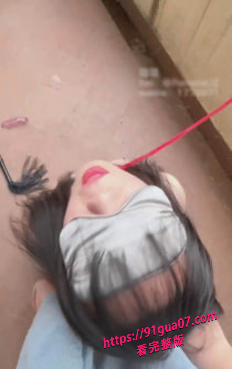 福利姬九二新作流出 蒙眼调教视觉冲击拉满