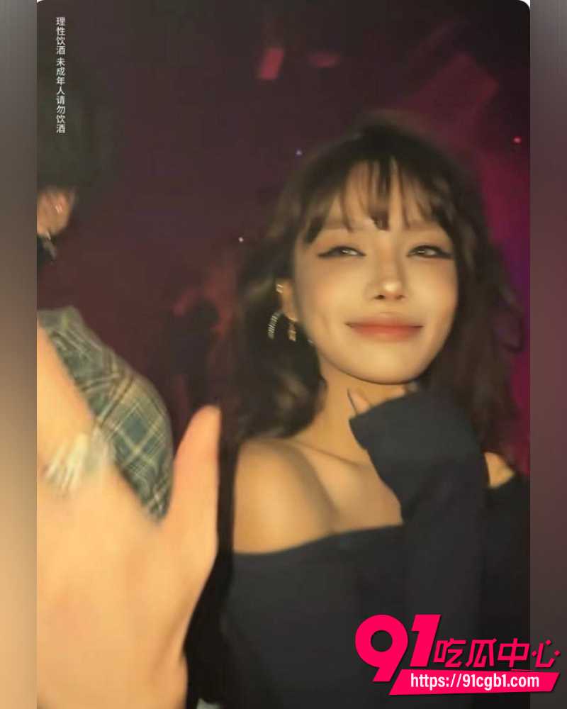 抖音百万粉女网红ranran 21 抖音百万粉女网红ranran 21