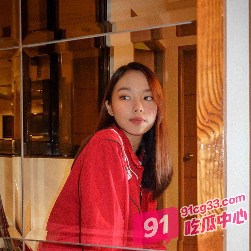 马来西亚极品清纯牙套妹 被心机男曝光私密影片报复被甩!