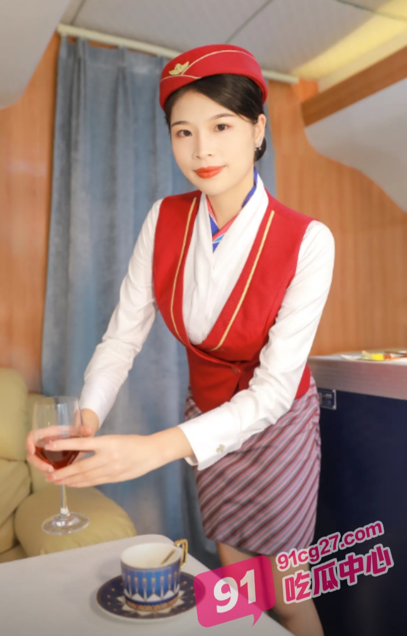 “爸爸先别射 我还要”富二代酒店爆操南航退役空姐 疯狂后入淫叫爽翻天！