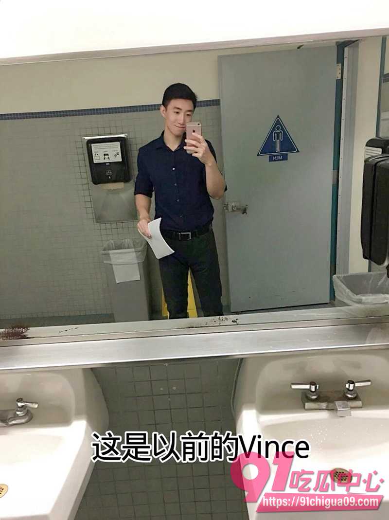 留学圈炮神 Vince哥黄宇辰 风流一生狂操嫩妹人妻 最终玩火自焚惹狠人惨遭割屌 重口视频流出让人毛骨悚然!