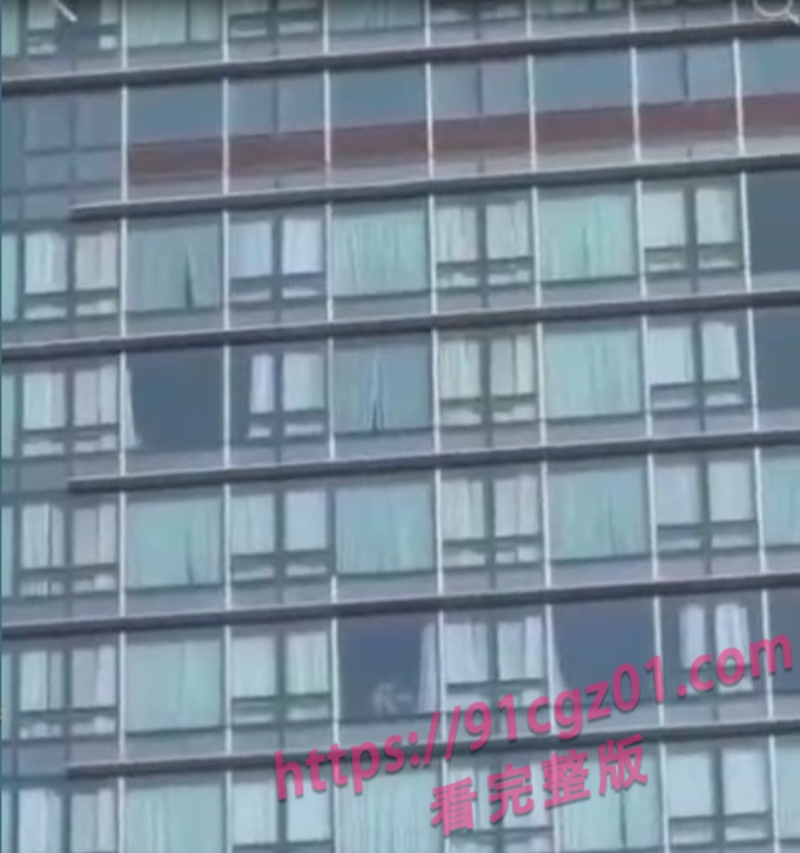 情侣窗边 1