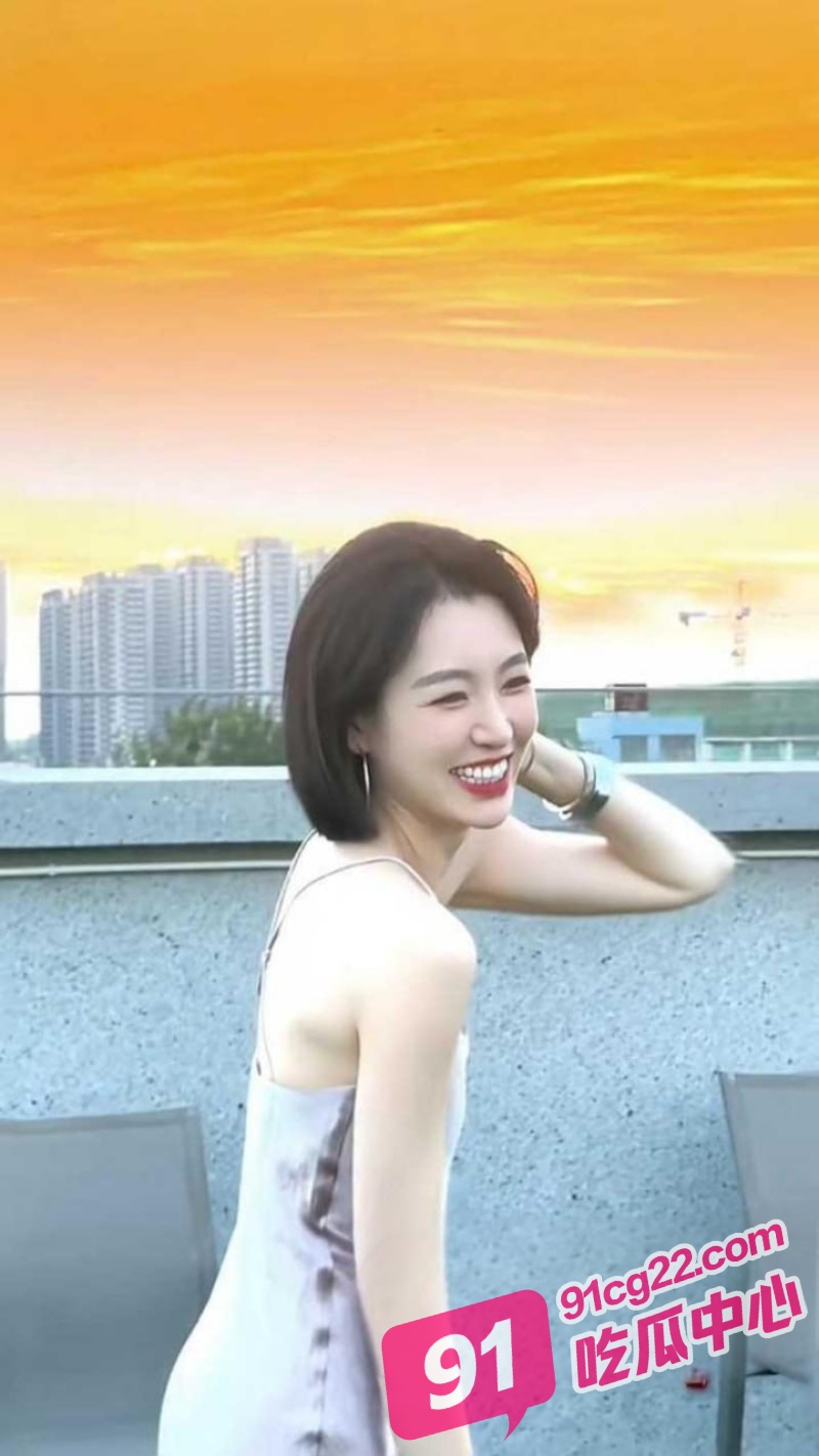 三只羊 七老板 吞精视频曝光 七老板被曝并未结婚 神秘男人现身打脸