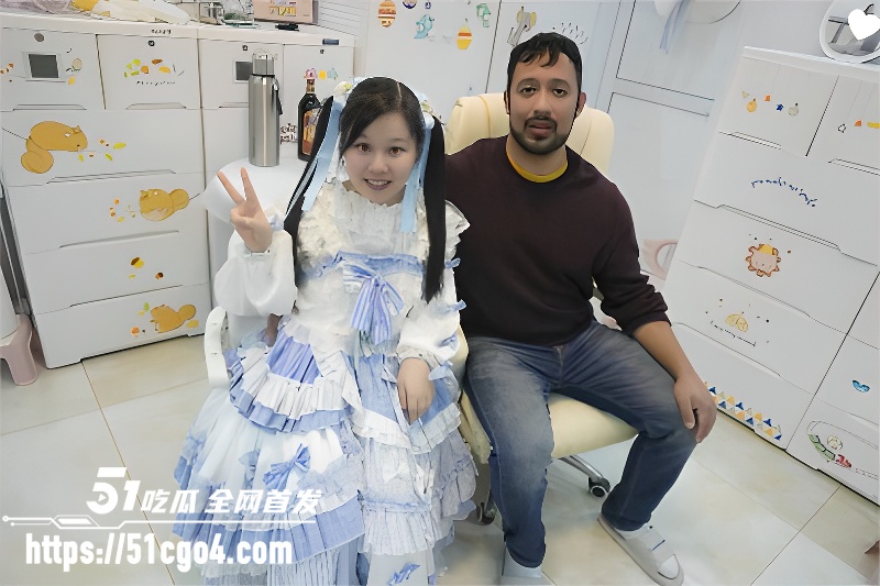 抖音媚黑网红 冰凌紫萱 挑战黑人肉棒 1 抖音媚黑网红 冰凌紫萱 挑战黑人肉棒 1