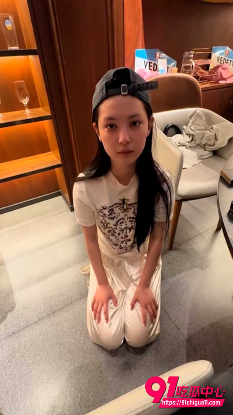 王晓迪出轨被劳斯莱斯大哥抓奸在床1