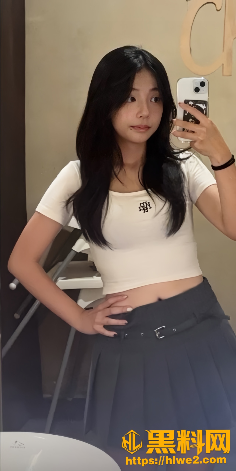 在房东家里上了房东的老婆 她居然还让我内射 这是要借种的节奏吗 配图