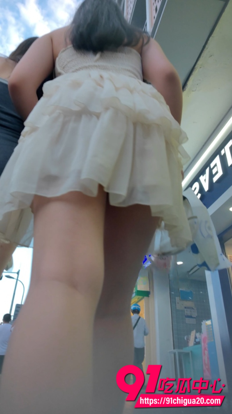 连衣裙小姐姐6