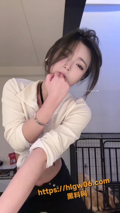 快手女主播 瑜婉 因热舞而出圈 竟从众多擦边女主播中脱颖而出 这样的擦边舞蹈能花多少钱！