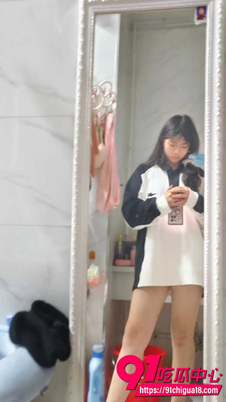 伊犁师大田祎宸宿舍自慰被操视频疯传4