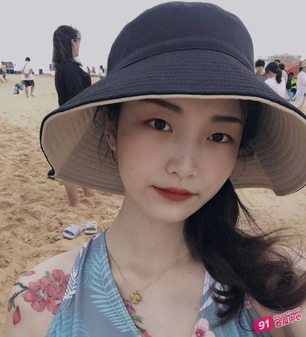 达州精神小妹性爱视频曝光 雪白胴体粉嫩乳头女上位娇喘不断 胯下含棒十分娇羞 配图3