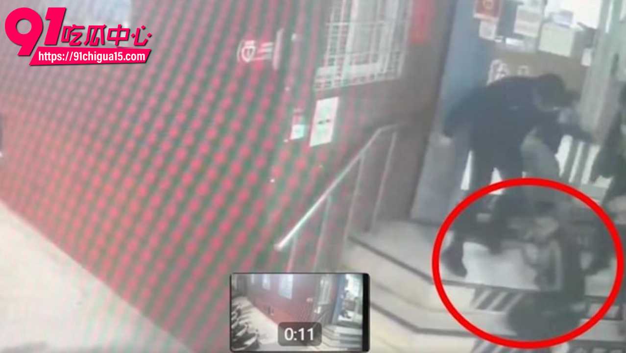 台南街头惊现随机砍人魔15