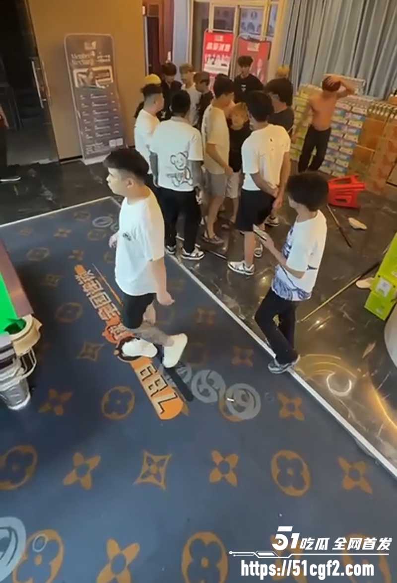 湖南永州道县789台球室冲突视频流出 5 拷贝 湖南永州道县789台球室冲突视频流出 5 拷贝